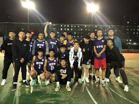 20211022 开云官网喜获kaiyun开云官方第十二届“迎新杯”篮球赛亚军 (2)