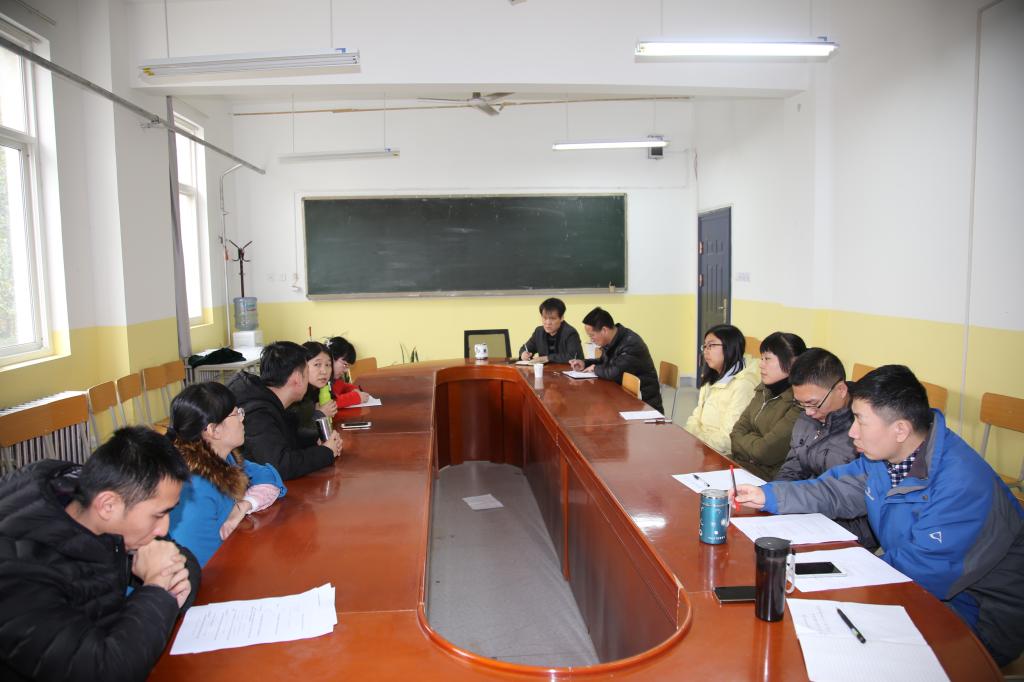 kaiyun开云官方召开数学建模竞赛总结座谈会